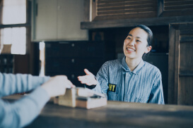 写真：働く人の様子