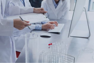 写真：働く人の様子