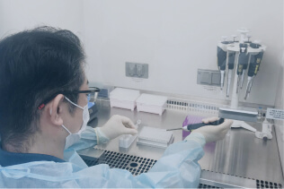 写真：働く人の様子